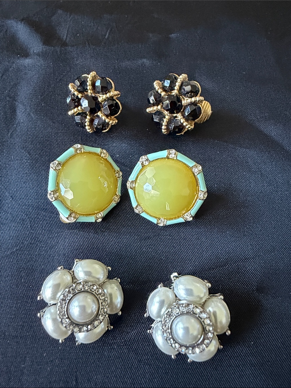 Clip earrings 3 pair